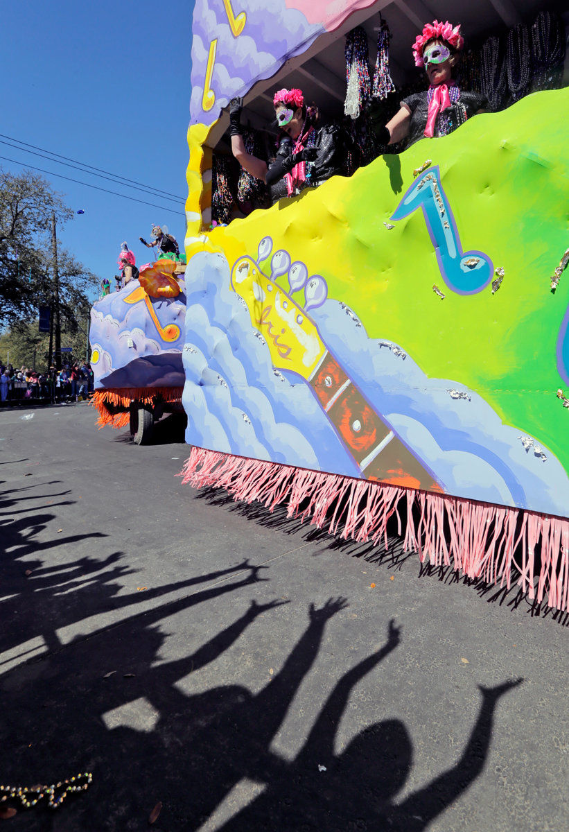 Krewe of Iris 2017 rolls in New Orleans: See Mardi Gras parade photos